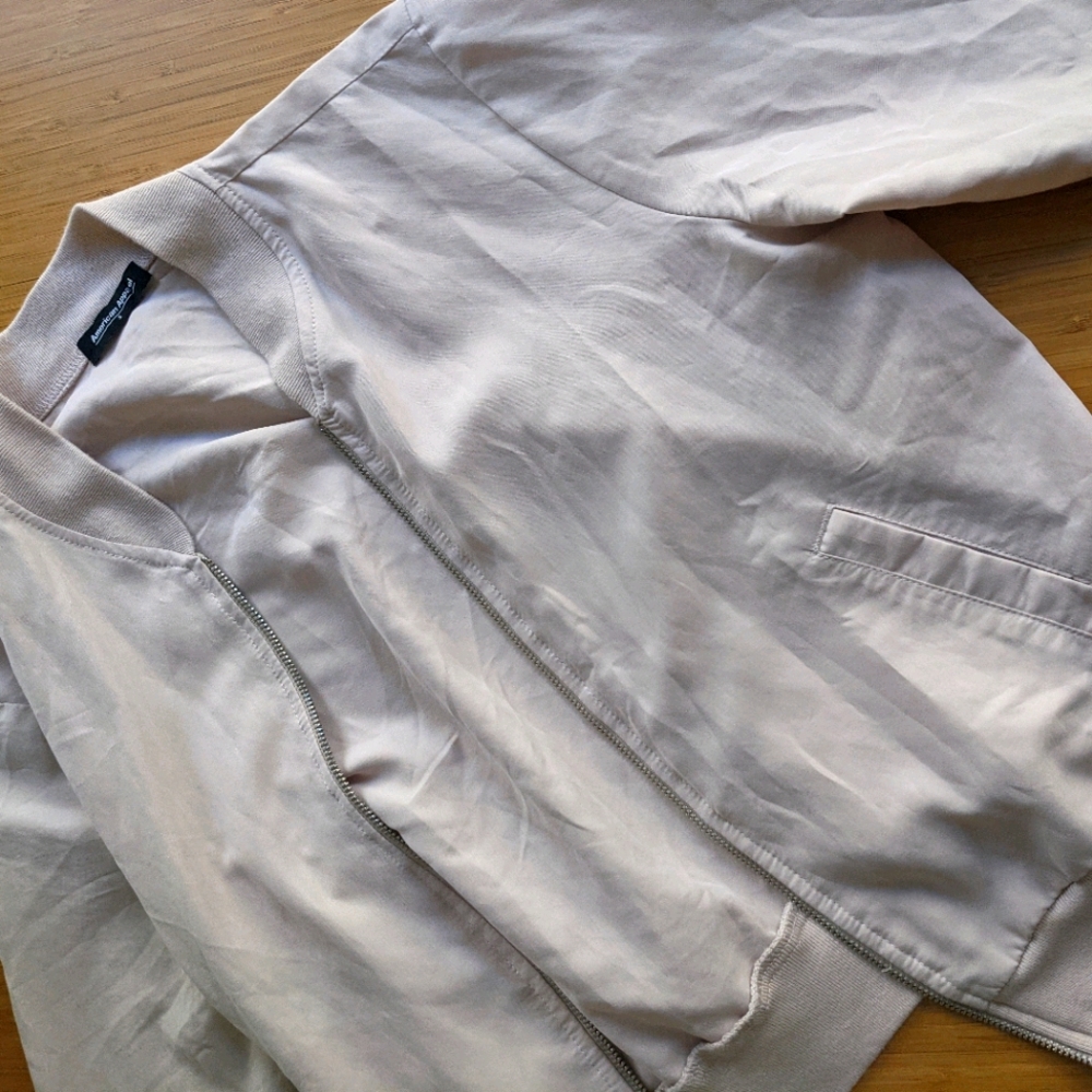Chic American Apparel bomber jacket in nude